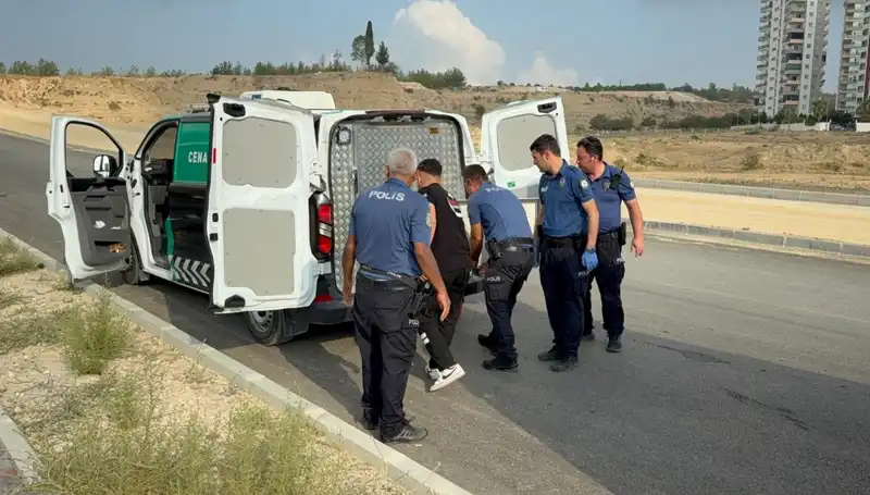 Gizemli Olay: Yol Kenarında Bulunan Ceset Şehirde Şok Etkisi Yarattı